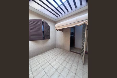 Casa à venda com 243m², 5 quartos e 2 vagasÁrea externa