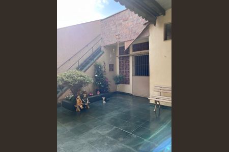 Casa à venda com 243m², 5 quartos e 2 vagasÁrea externa