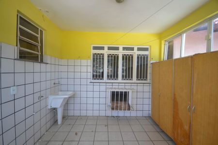 Casa para alugar com 320m², 3 quartos e 2 vagasÁrea de Serviço