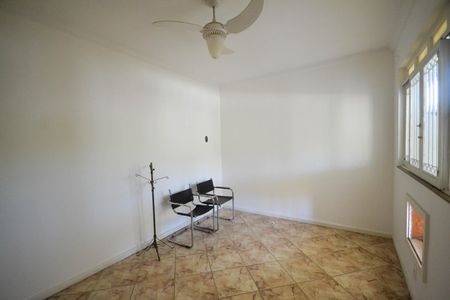 Casa para alugar com 320m², 3 quartos e 2 vagasQuarto 2