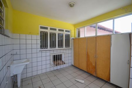 Casa para alugar com 320m², 3 quartos e 2 vagasÁrea de Serviço