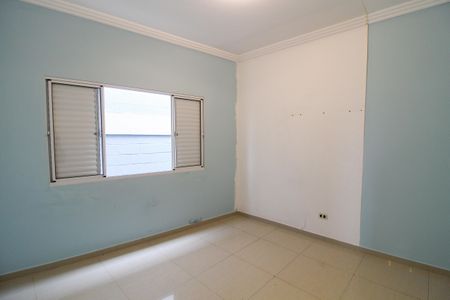Casa à venda com 226m², 3 quartos e 3 vagas Casa à venda com 226m², 3 quartos e 3 vagasQuarto 1