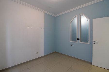 Casa à venda com 226m², 3 quartos e 3 vagas Casa à venda com 226m², 3 quartos e 3 vagasQuarto 1