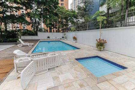 Apartamento à venda com 285m², 3 quartos e 4 vagasÁrea comum - Piscina