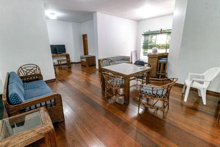 Apartamento à venda com 285m², 3 quartos e 4 vagasÁrea comum - Salão de festas