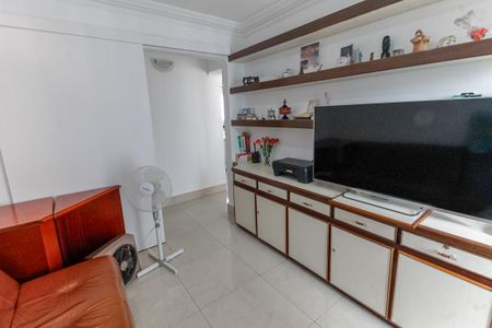 Apartamento à venda com 285m², 3 quartos e 4 vagasSala 2