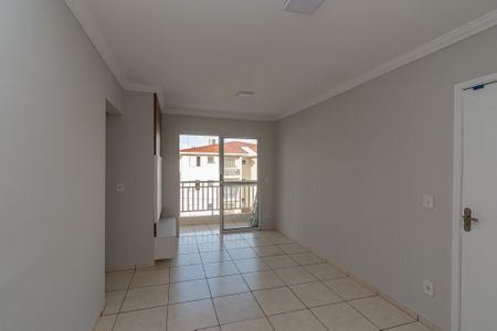 Apartamento para alugar com 49m², 2 quartos e 1 vaga Apartamento para alugar com 49m², 2 quartos e 1 vagaSala de Estar/Jantar