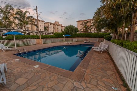 Apartamento para alugar com 49m², 2 quartos e 1 vaga Apartamento para alugar com 49m², 2 quartos e 1 vagaÁrea comum - Piscina