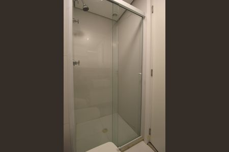 Banheiro de kitnet/studio à venda com 1 quarto, 31m² em Indianópolis, São Paulo