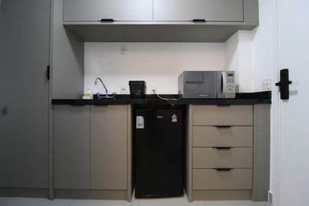 Cozinha de kitnet/studio à venda com 1 quarto, 31m² em Indianópolis, São Paulo