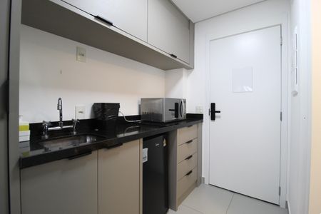Cozinha de kitnet/studio à venda com 1 quarto, 31m² em Indianópolis, São Paulo