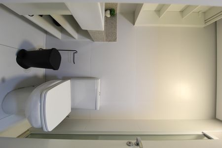 Banheiro de kitnet/studio à venda com 1 quarto, 31m² em Indianópolis, São Paulo