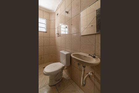 Banheiro de casa para alugar com 1 quarto, 50m² em Parque Santa Rita, São Paulo