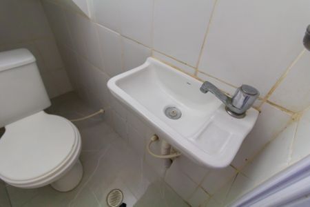 Casa de condomínio para alugar com 65m², 2 quartos e 1 vagaLavabo