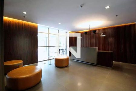 Studio à venda com 27m², 1 quarto e sem vaga Studio à venda com 27m², 1 quarto e sem vagaHall social