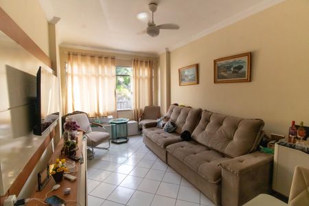 Sala de apartamento para alugar com 2 quartos, 70m² em Centro, Niterói