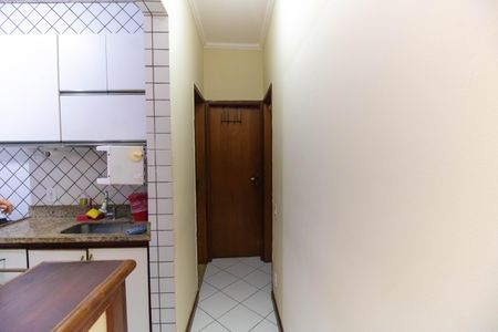 Corredor  de apartamento para alugar com 2 quartos, 70m² em Centro, Niterói
