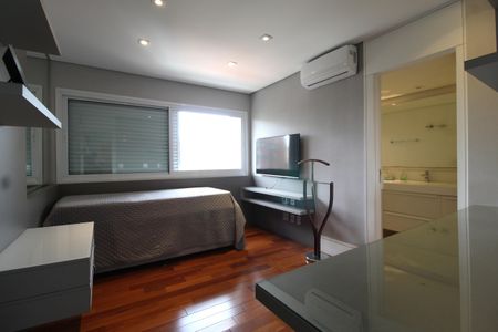 Apartamento à venda com 247m², 3 quartos e 3 vagasQuarto 1 - Suíte