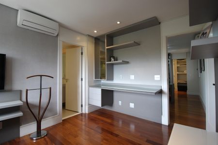 Apartamento à venda com 247m², 3 quartos e 3 vagasQuarto 1 - Suíte