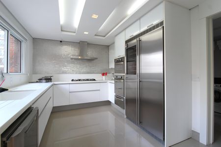 Apartamento à venda com 247m², 3 quartos e 3 vagasCozinha e Área de Serviço