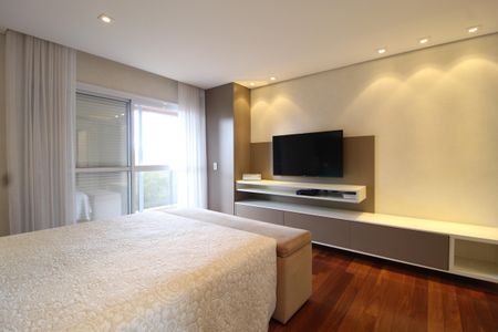 Apartamento à venda com 247m², 3 quartos e 3 vagasQuarto 3 - Suíte