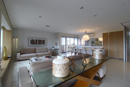 Sala de apartamento à venda com 3 quartos, 247m² em Jardim Luzitania, São Paulo