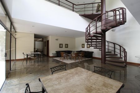 Apartamento à venda com 247m², 3 quartos e 3 vagasÁrea Comum - Salão de Festas