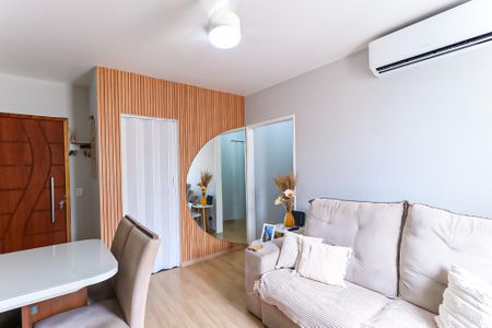 Sala de apartamento para alugar com 2 quartos, 58m² em Inhaúma, Rio de Janeiro