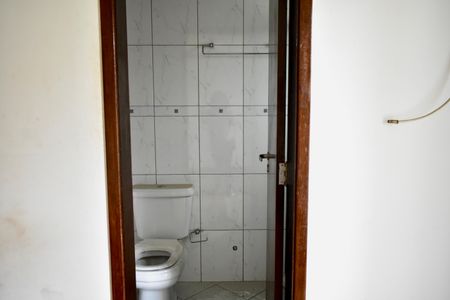 Casa à venda com 170m², 3 quartos e 2 vagasBanheiro da Suíte 1