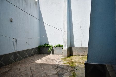 Casa à venda com 170m², 3 quartos e 2 vagasQuintal