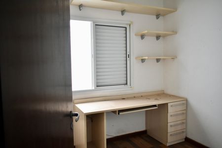 Casa à venda com 170m², 3 quartos e 2 vagasEscritório 1