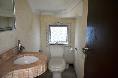 Casa à venda com 170m², 3 quartos e 2 vagasLavabo