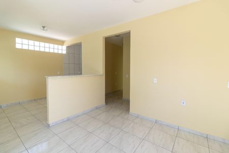 Sala de casa para alugar com 2 quartos, 144m² em Bento Ribeiro, Rio de Janeiro