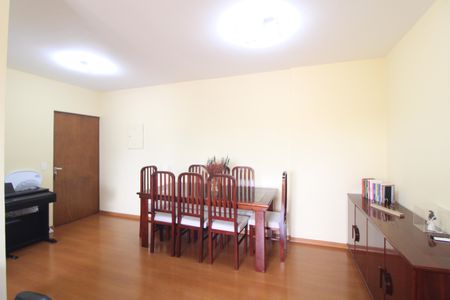 Apartamento para alugar com 2 quartos, 65m² em Vila Inglesa, São Paulo