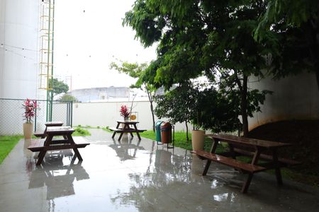 Apartamento à venda com 55m², 2 quartos e 1 vagaÁrea comum - Praça de convivência