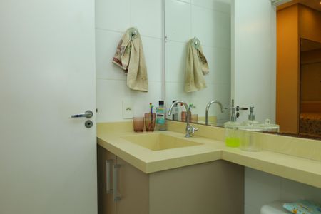 Apartamento à venda com 55m², 2 quartos e 1 vagaBanheiro 1 - Suíte