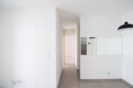 Sala de apartamento para alugar com 2 quartos, 55m² em Recreio dos Bandeirantes, Rio de Janeiro