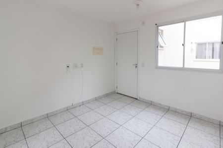 Sala de apartamento para alugar com 2 quartos, 37m² em Jardim Albertina, Guarulhos