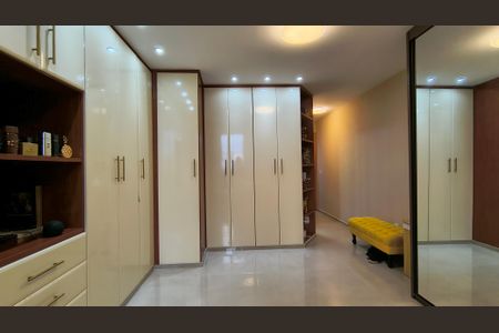 Apartamento à venda com 365m², 4 quartos e 3 vagasSuíte 1