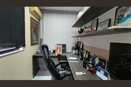 Apartamento à venda com 365m², 4 quartos e 3 vagasEscritório 