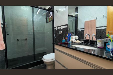 Apartamento à venda com 365m², 4 quartos e 3 vagasBanheiro da Suíte 1