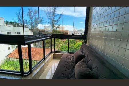 Apartamento à venda com 365m², 4 quartos e 3 vagasVaranda da Suíte 2 e 3