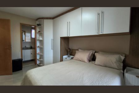 Apartamento à venda com 365m², 4 quartos e 3 vagasSuíte 2