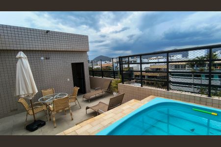 Apartamento à venda com 365m², 4 quartos e 3 vagasCobertura 