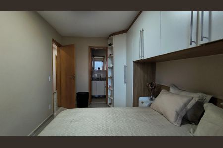 Apartamento à venda com 365m², 4 quartos e 3 vagasSuíte 2