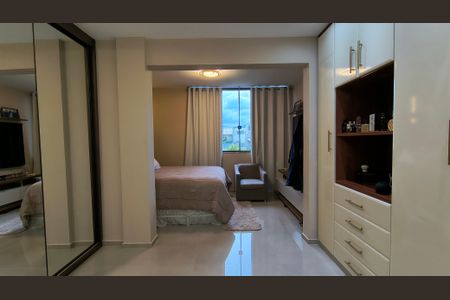 Apartamento à venda com 365m², 4 quartos e 3 vagasSuíte 1