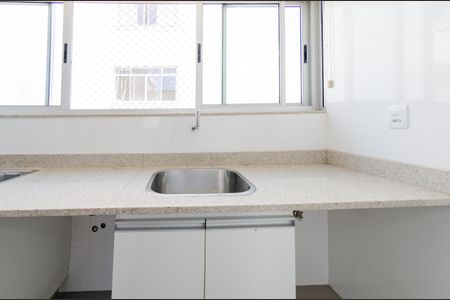 Cozinha de apartamento para alugar com 3 quartos, 70m² em Jardim America, Belo Horizonte
