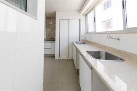 Cozinha de apartamento para alugar com 3 quartos, 70m² em Jardim America, Belo Horizonte