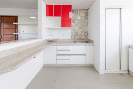 Cozinha de apartamento para alugar com 3 quartos, 70m² em Jardim America, Belo Horizonte