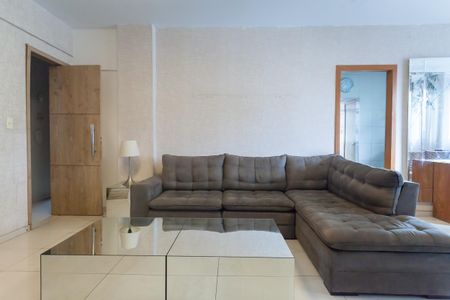 Apartamento para alugar com 130m², 4 quartos e 2 vagas Apartamento para alugar com 130m², 4 quartos e 2 vagasSala de TV